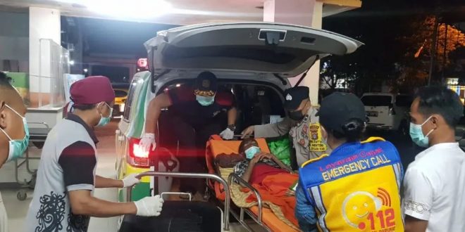 Tim Fairid Umi Siaga 112 Evakuasi Pasien Tak Mampu ke Rumah Sakit